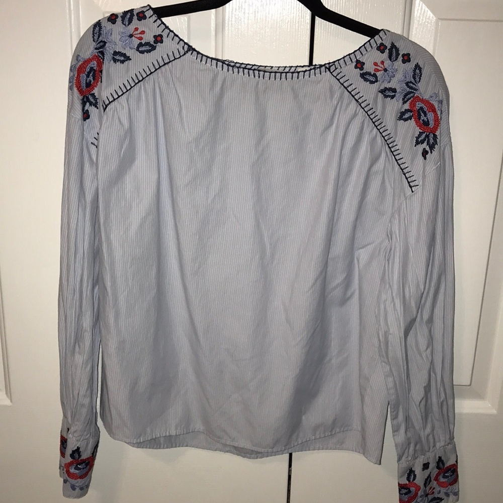 Blouse with floral